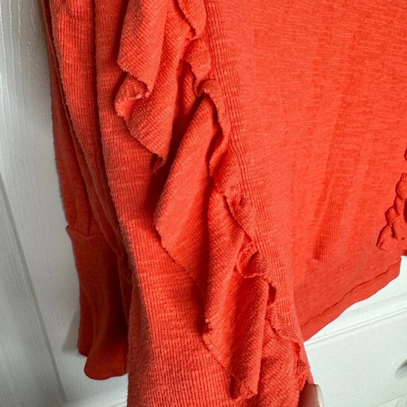 PILCRO Urban Outfitters Coral‎ Orange Ruffle Side Hi-Low Sweater Size Medium - Picture 5 of 10